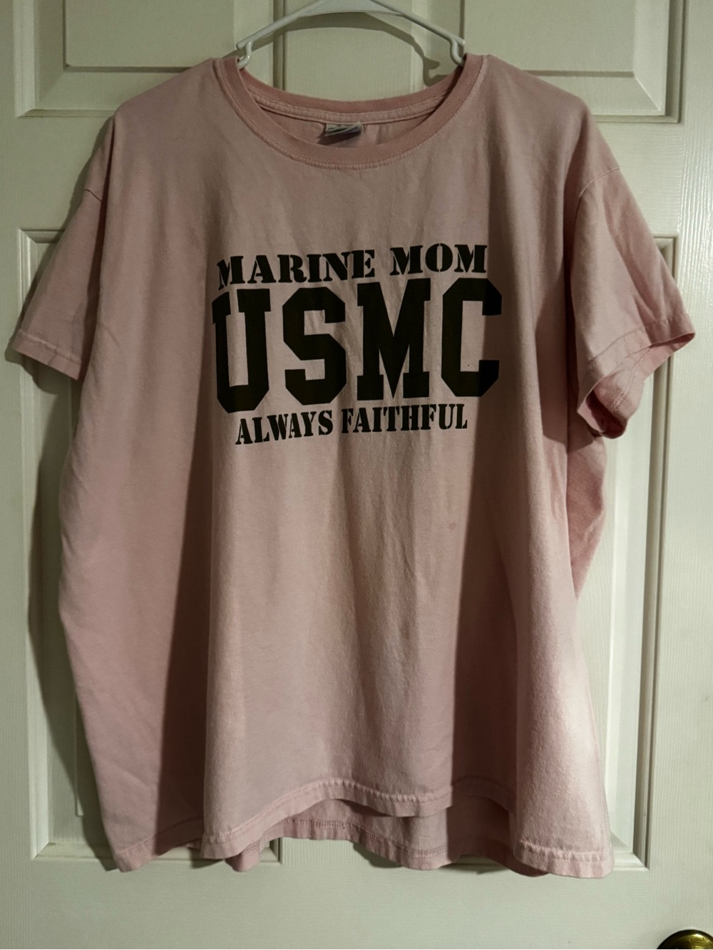 Gildan Pink “USMC Marine Mom Always Faithful” Graphic Tee